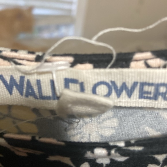 Mini flower dress - Picture 2 of 3